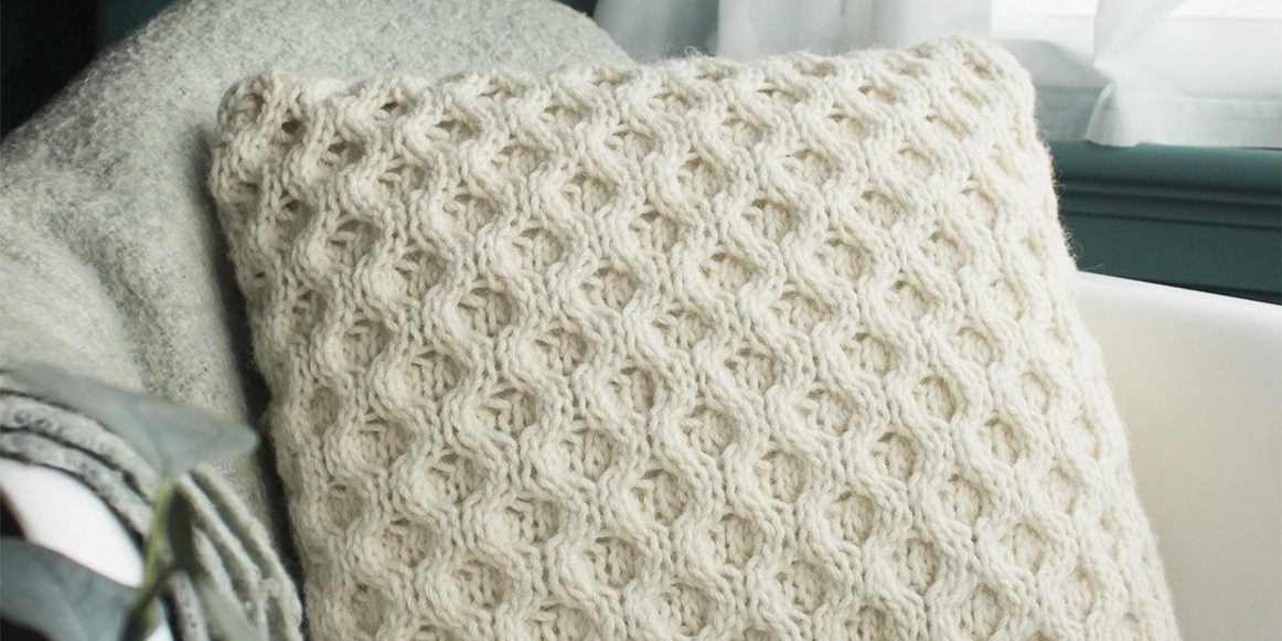 How to Knit a Honeycomb Cushion